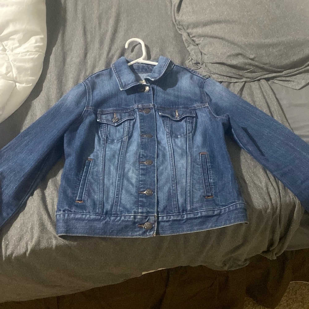 Cute jean jacket from Old Navy!